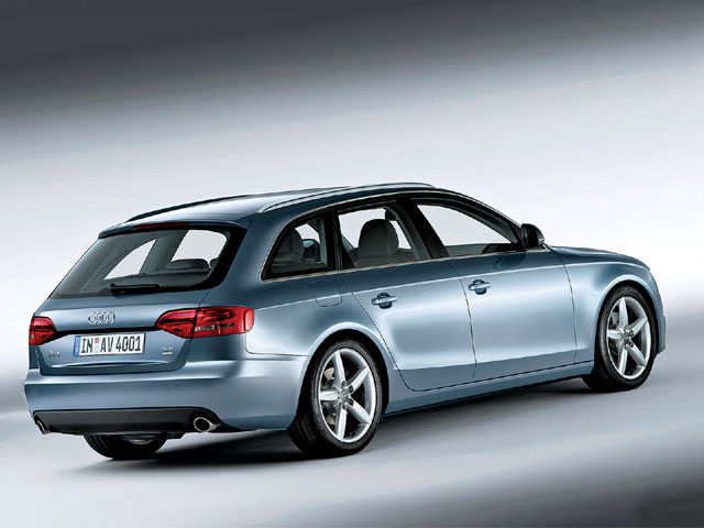 Audi A4 Avant: 4 фото