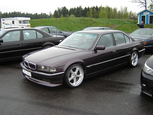 BMW 740i