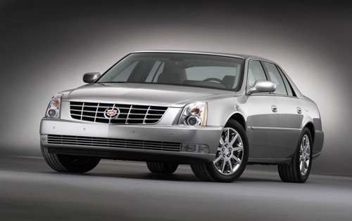 Cadillac DTS: 4 фото