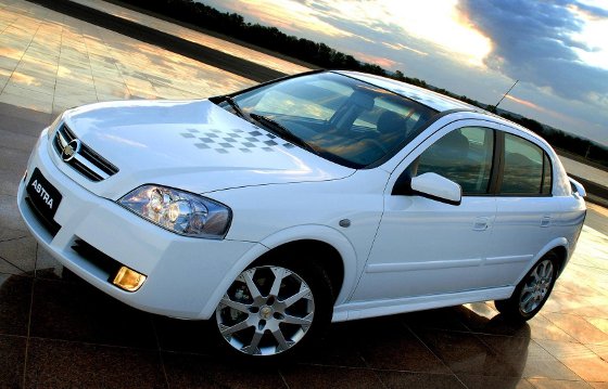 Chevrolet Astra: 4 фото