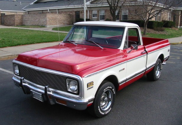 Chevrolet C-10: 12 фото