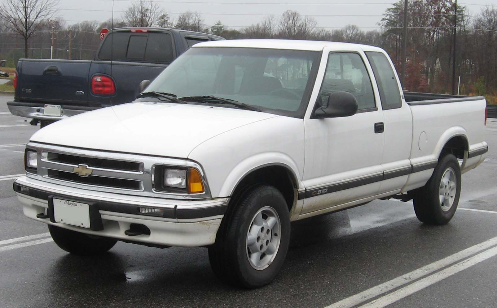 Chevrolet S-10: 12 фото