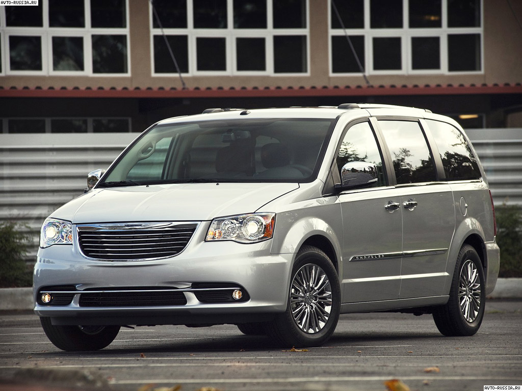 Chrysler Grand Voyager: 8 фото