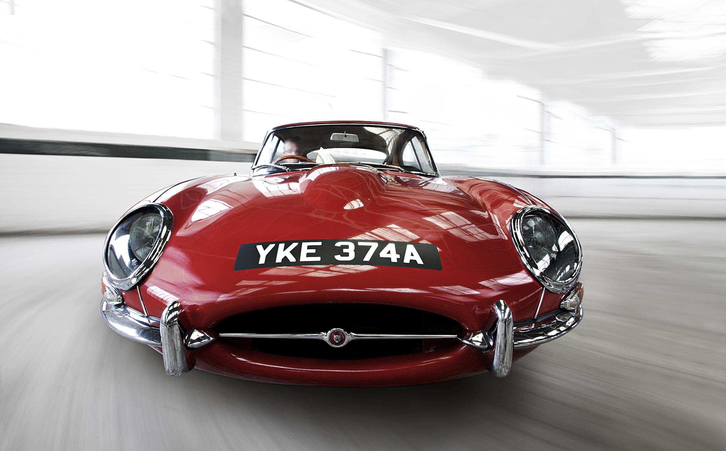 Jaguar E-Type: 6 фото