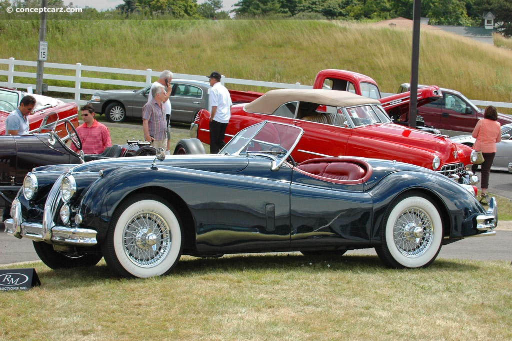 Jaguar XK 140: 8 фото