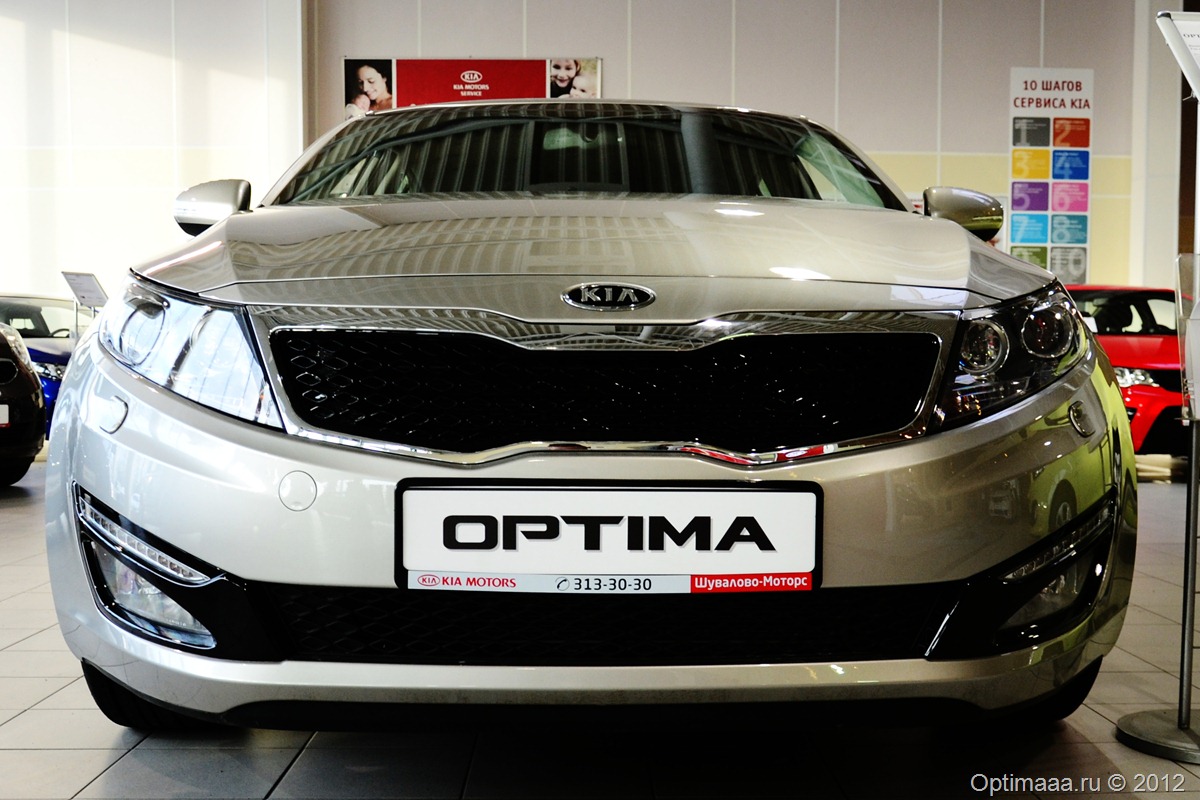 Kia Optima: 10 фото