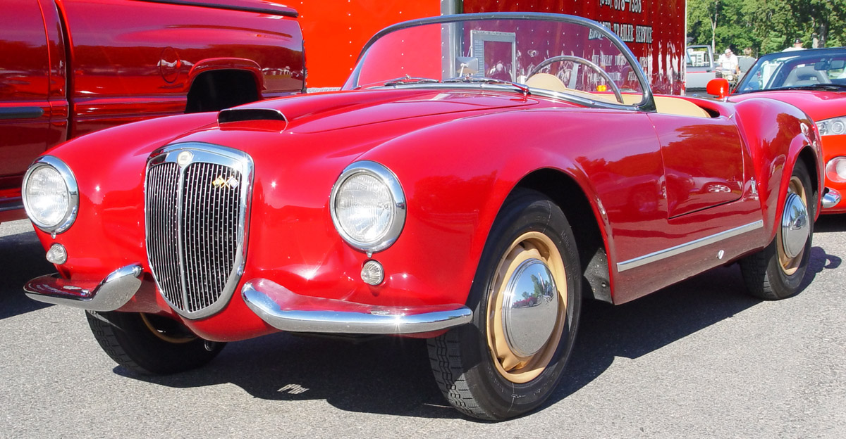 Lancia Aurelia: 2 фото