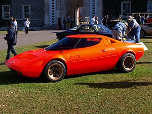 Lancia Stratos: 2 фото