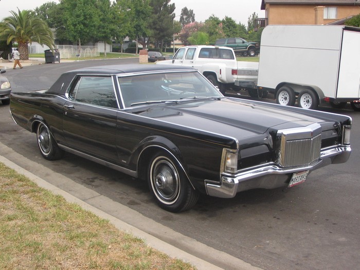 Lincoln Continental Mark III: 8 фото