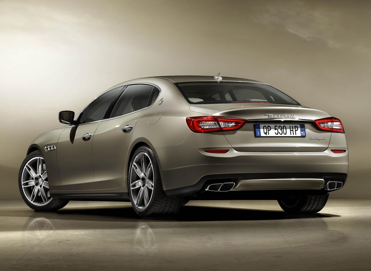 Maserati Quattroporte: 6 фото