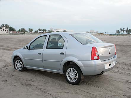 Nissan Aprio: 10 фото