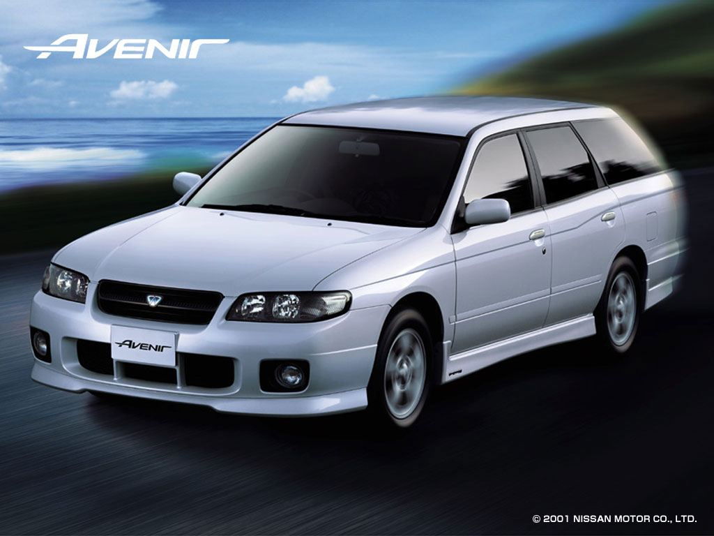 Nissan Avenir