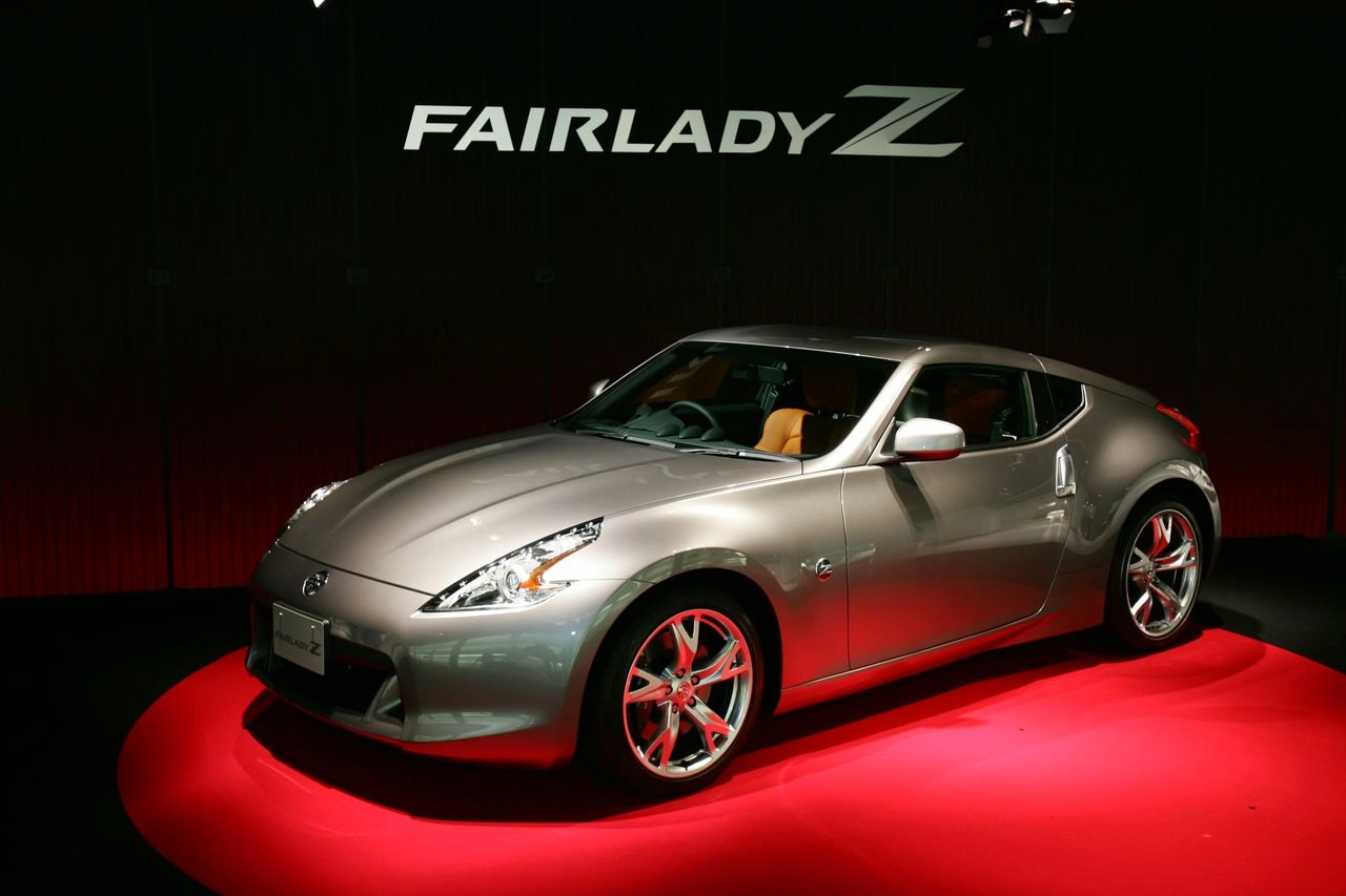 Nissan Fairlady: 9 фото