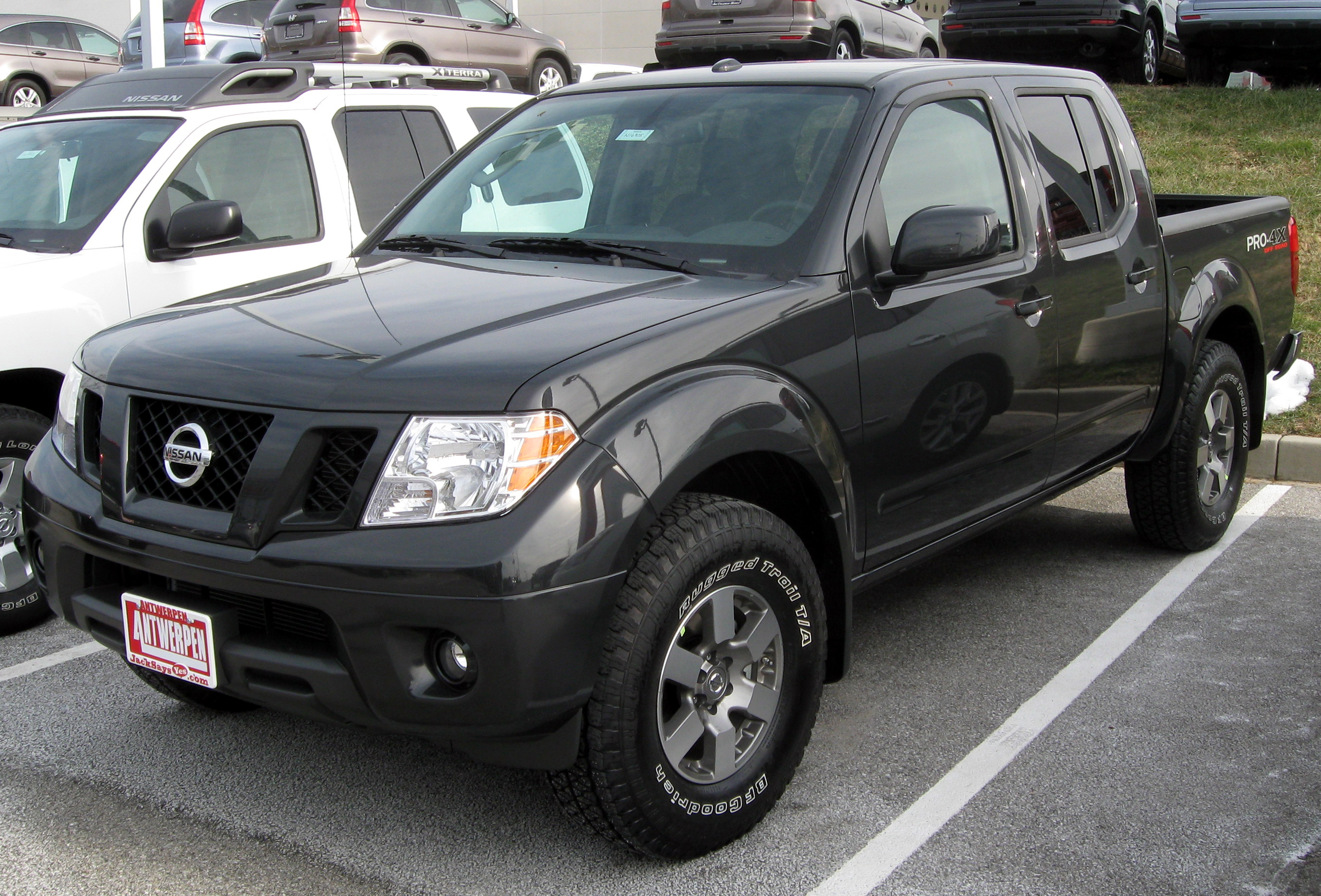 Nissan Frontier: 11 фото