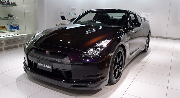 Nissan GT-R SpecV: 12 фото