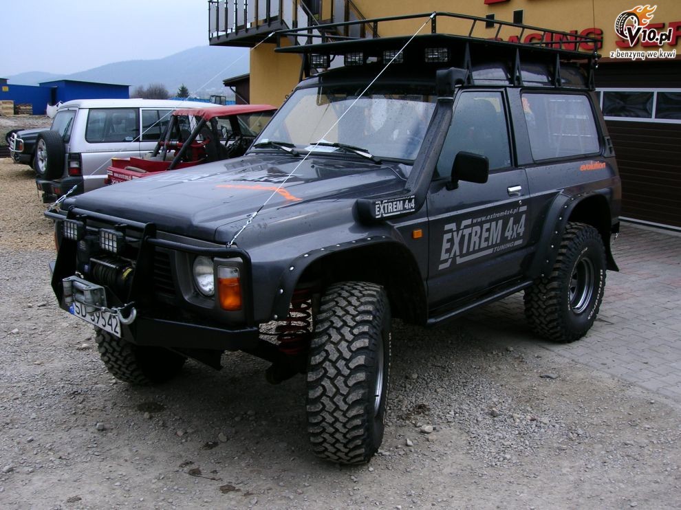 Nissan Patrol GR: 6 фото