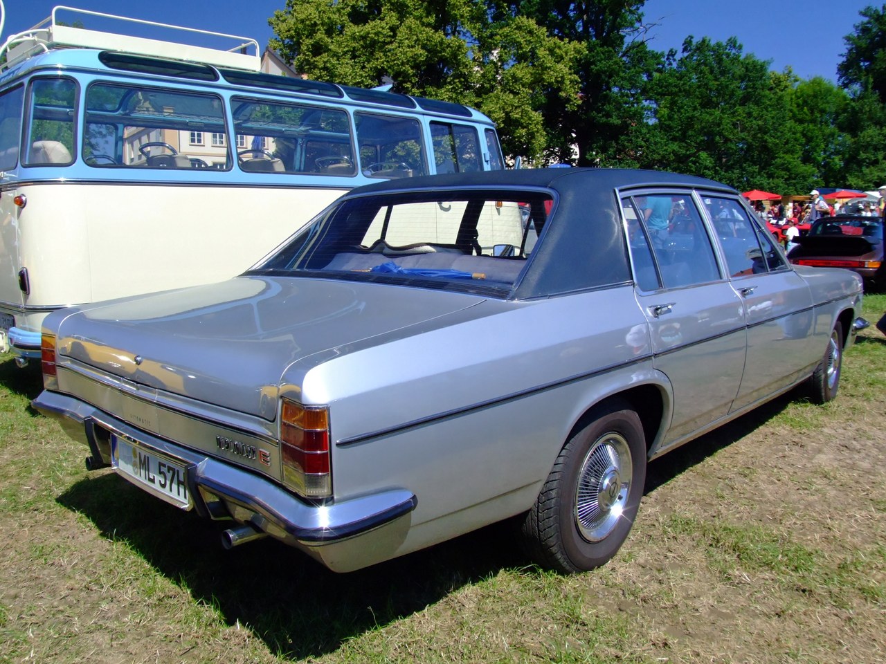 Opel Diplomat: 2 фото