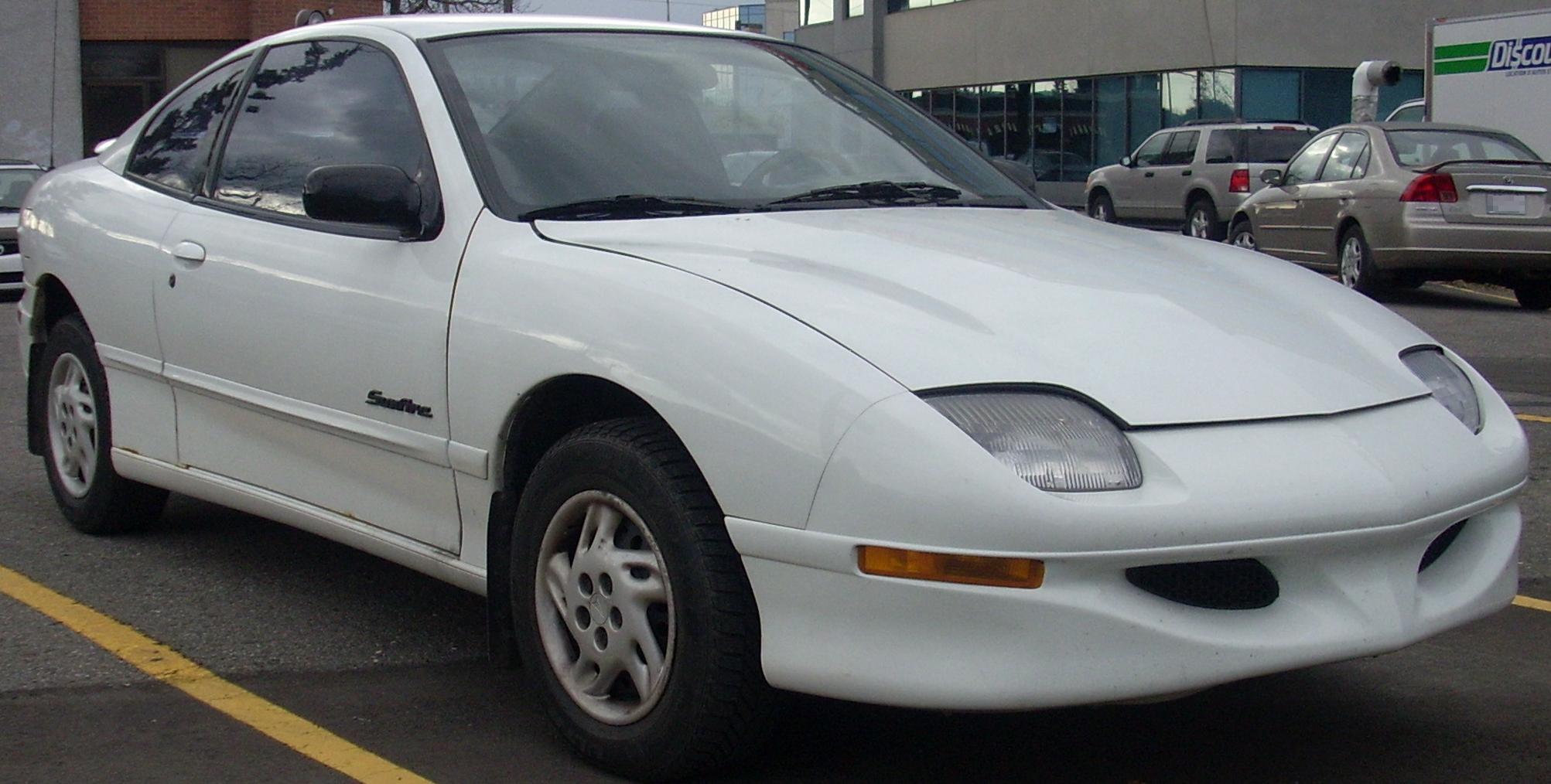 Pontiac Sunfire: 3 фото