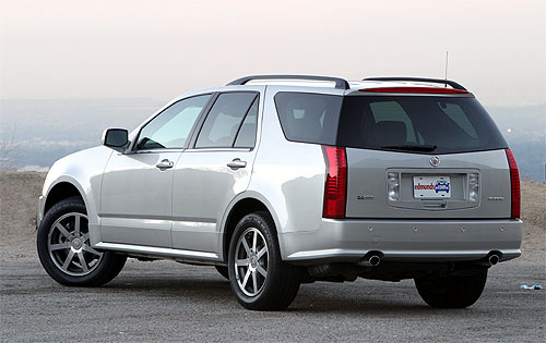 Cadillac SRX I: 5 фото