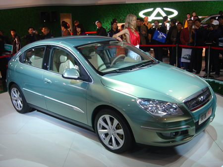 Chery A3: 8 фото