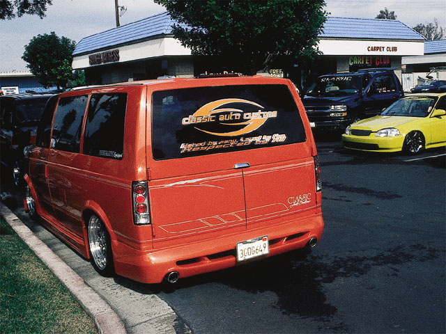 Chevrolet Astro: 2 фото