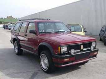 Chevrolet Blazer: 9 фото