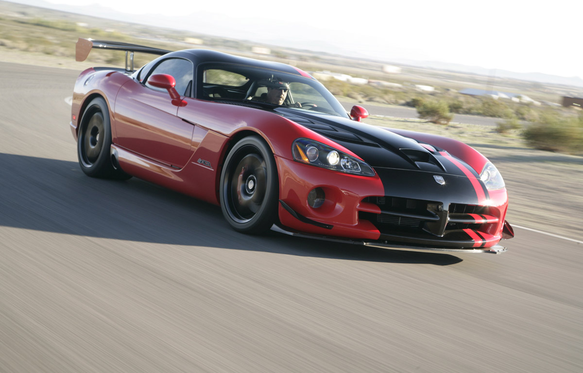 Dodge Viper: 10 фото