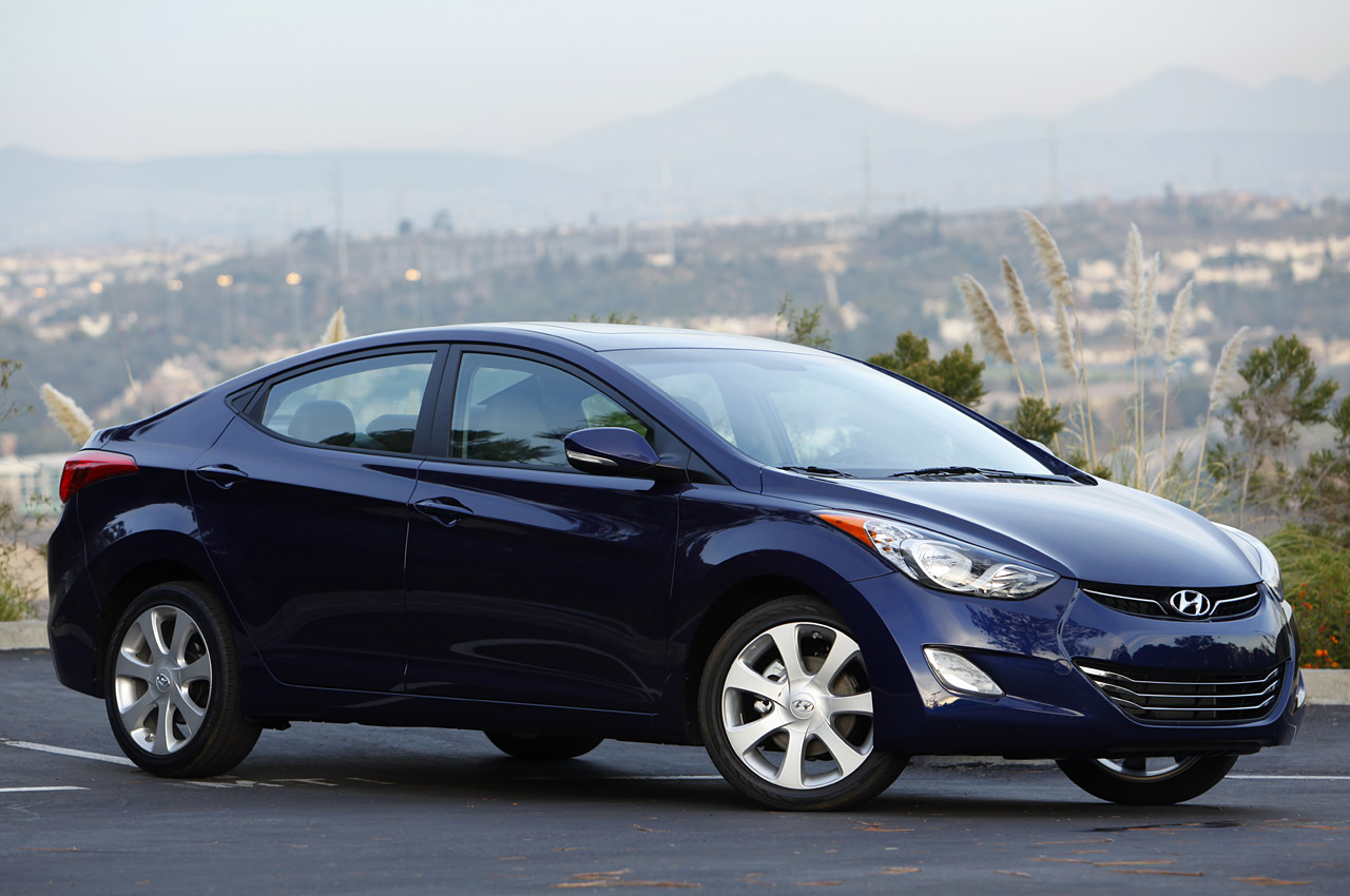 Hyundai Elantra I: 3 фото