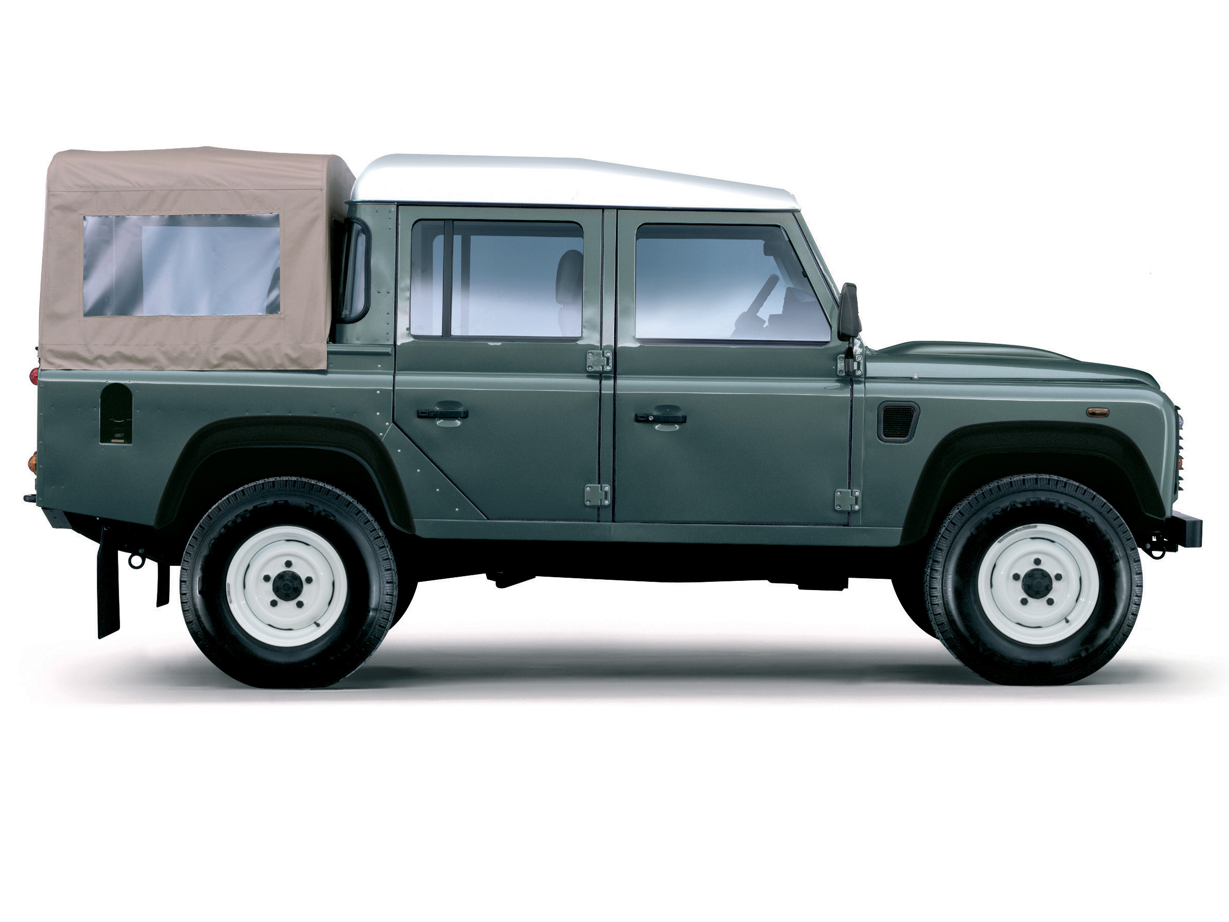 Land Rover Defender 110: 12 фото