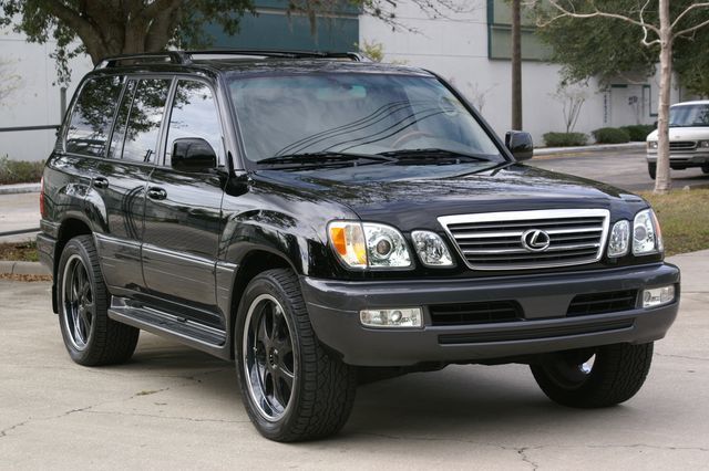 Lexus LX I: 6 фото