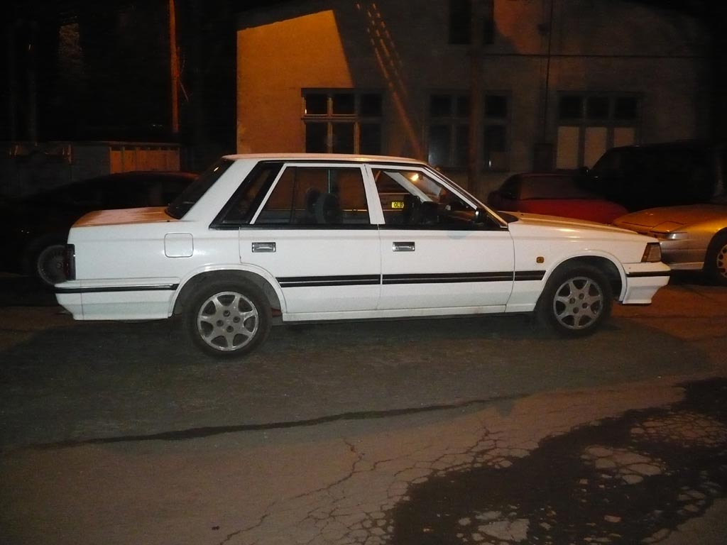 Nissan Laurel C32: 5 фото