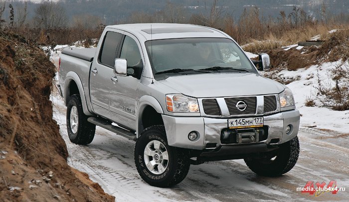 Nissan Titan: 10 фото