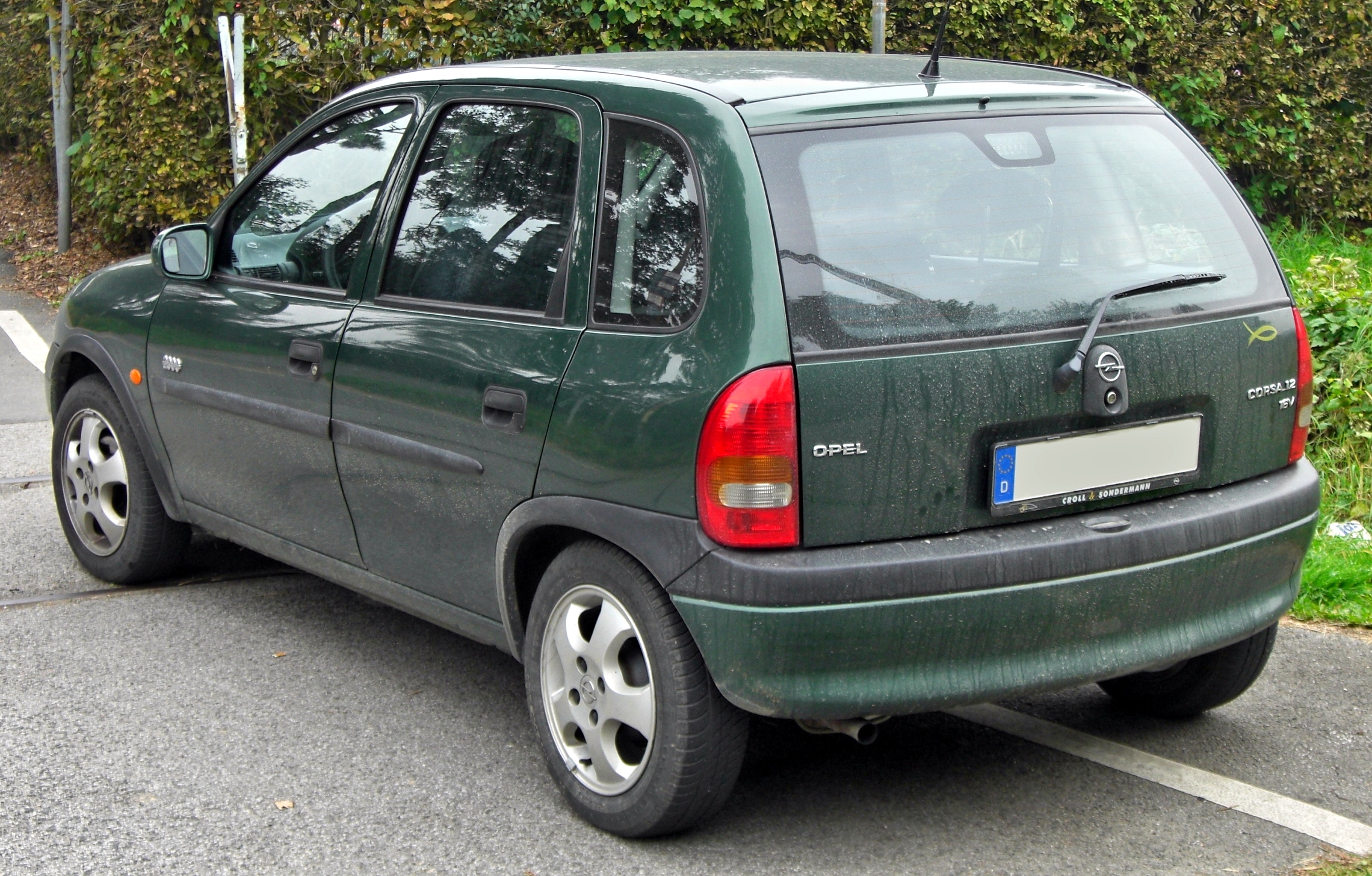 Opel Corsa B: 3 фото