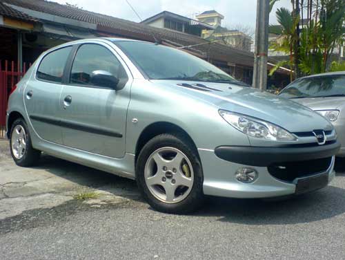 Peugeot 206: 2 фото