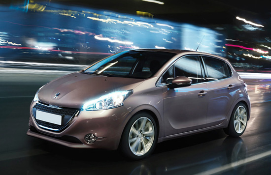 Peugeot 208: 3 фото