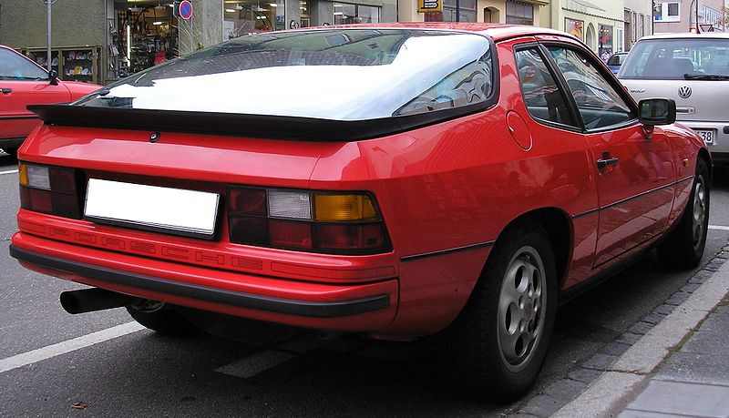 Porsche 924: 8 фото