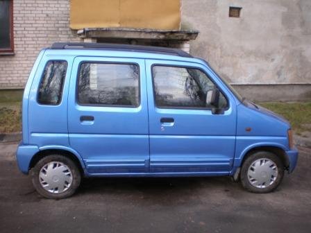 Suzuki Wagon R: 11 фото