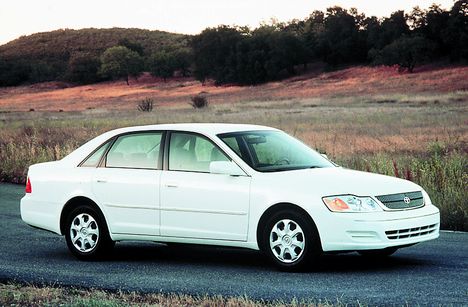 Toyota Avalon: 4 фото