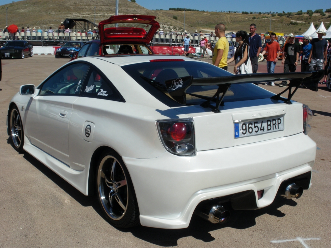 Toyota Celica II: 7 фото