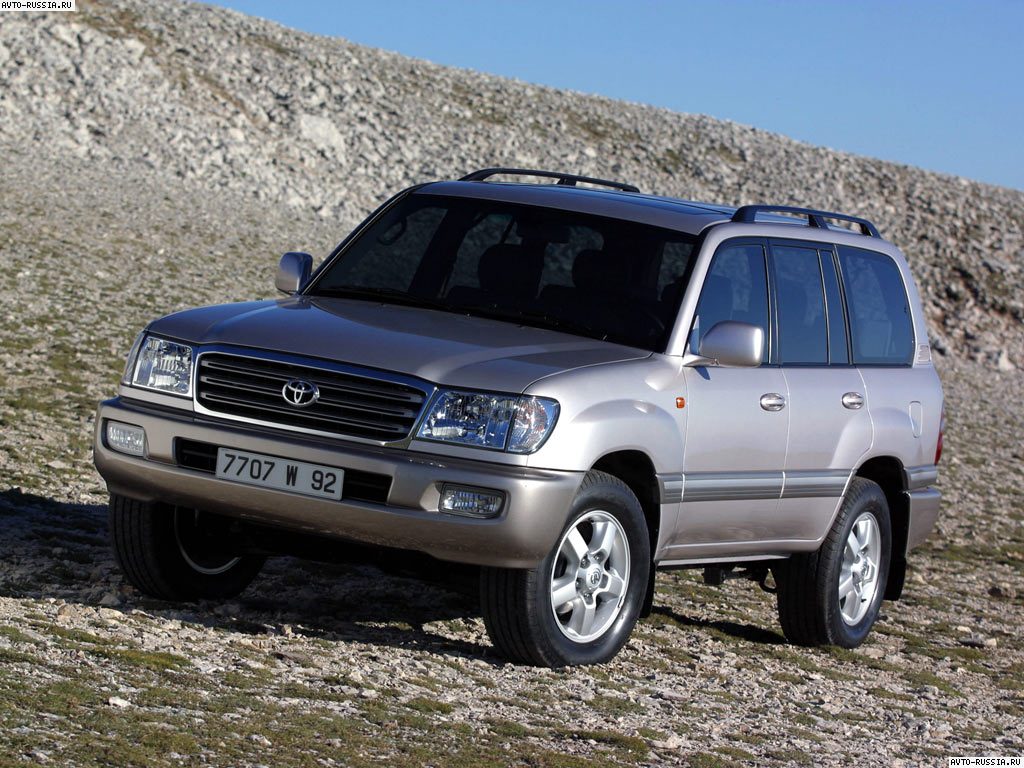 Toyota Land Cruiser 100: 2 фото